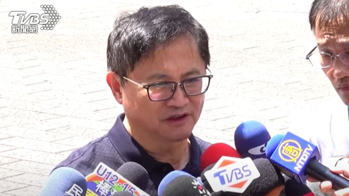 和碩董事長童子賢表示,政府應該考慮核二、核三延役。(圖/TVBS) 和碩董事長童子賢表示,政府應該考慮核二、核三延役。(圖/TVBS)